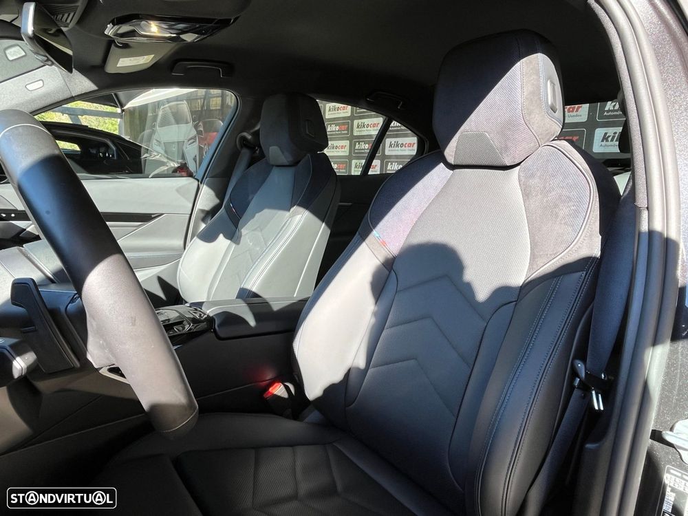 BMW 530 e Pack Desportivo M - 22