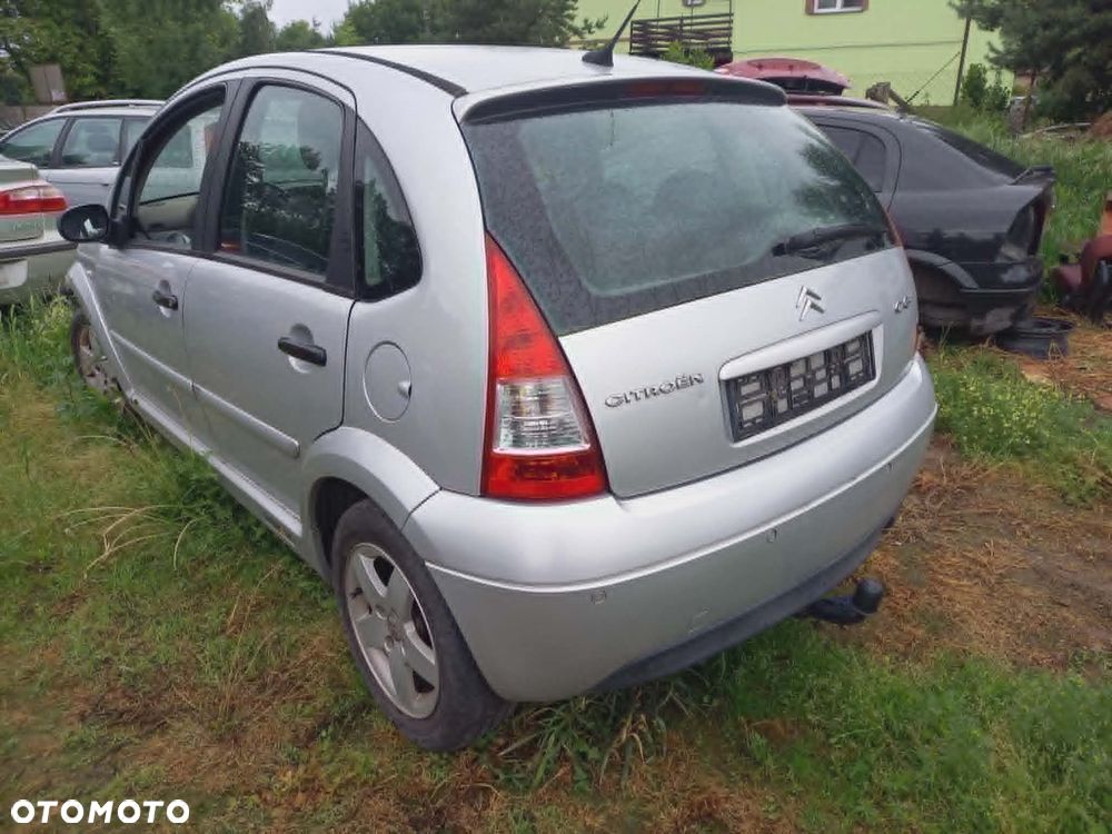 części do Citroen C3 1.6 hdi 5 - drzwi EZRC fotele maska silnik skrzynia fotele klapa - 3