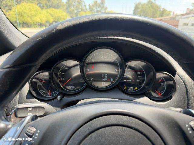 Porsche Cayenne Tiptronic S - 10