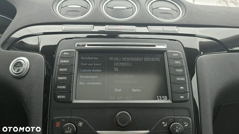 Ford S-Max - 14