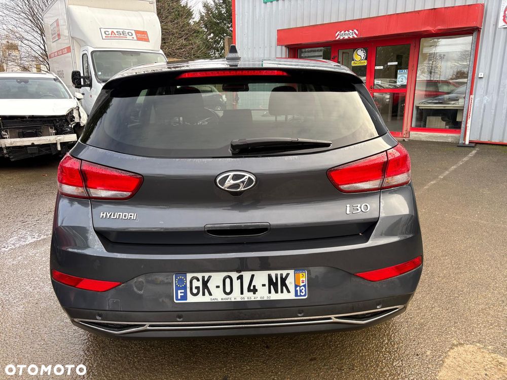 Hyundai i30 1.0 T-GDI 48V-Hybrid Intro - 8
