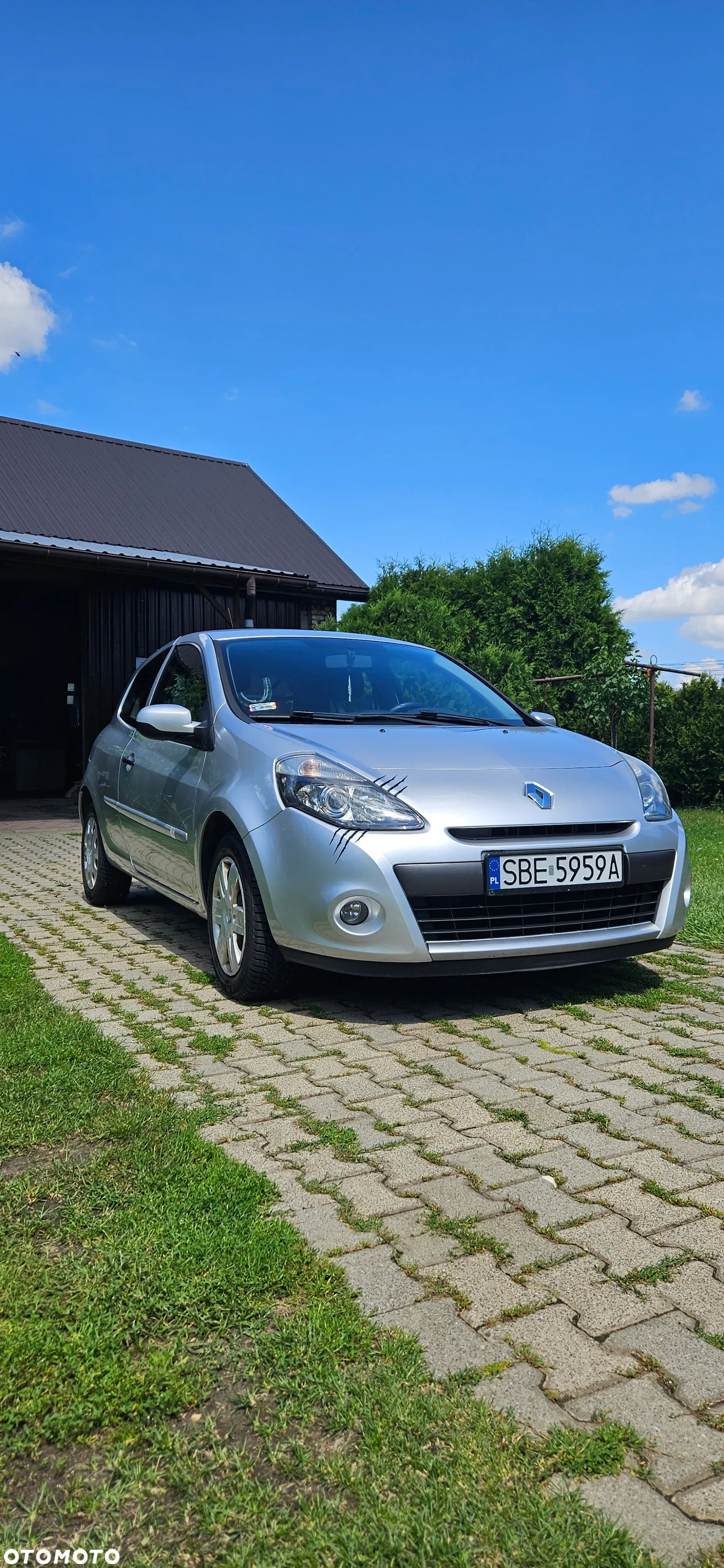Renault Clio - 1
