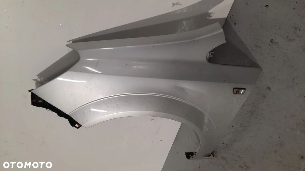 BŁOTNIK PRZÓD PRZEDNI LEWY OPEL ZAFIRA B Z176 SREBRNY - 3