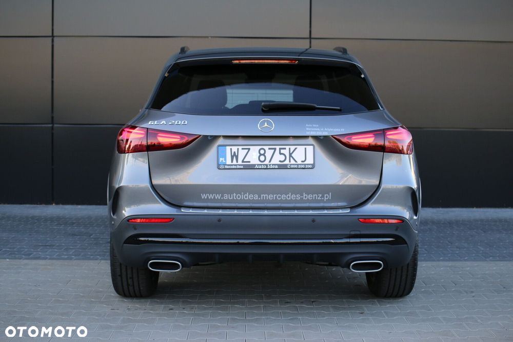 Mercedes-Benz GLA - 7