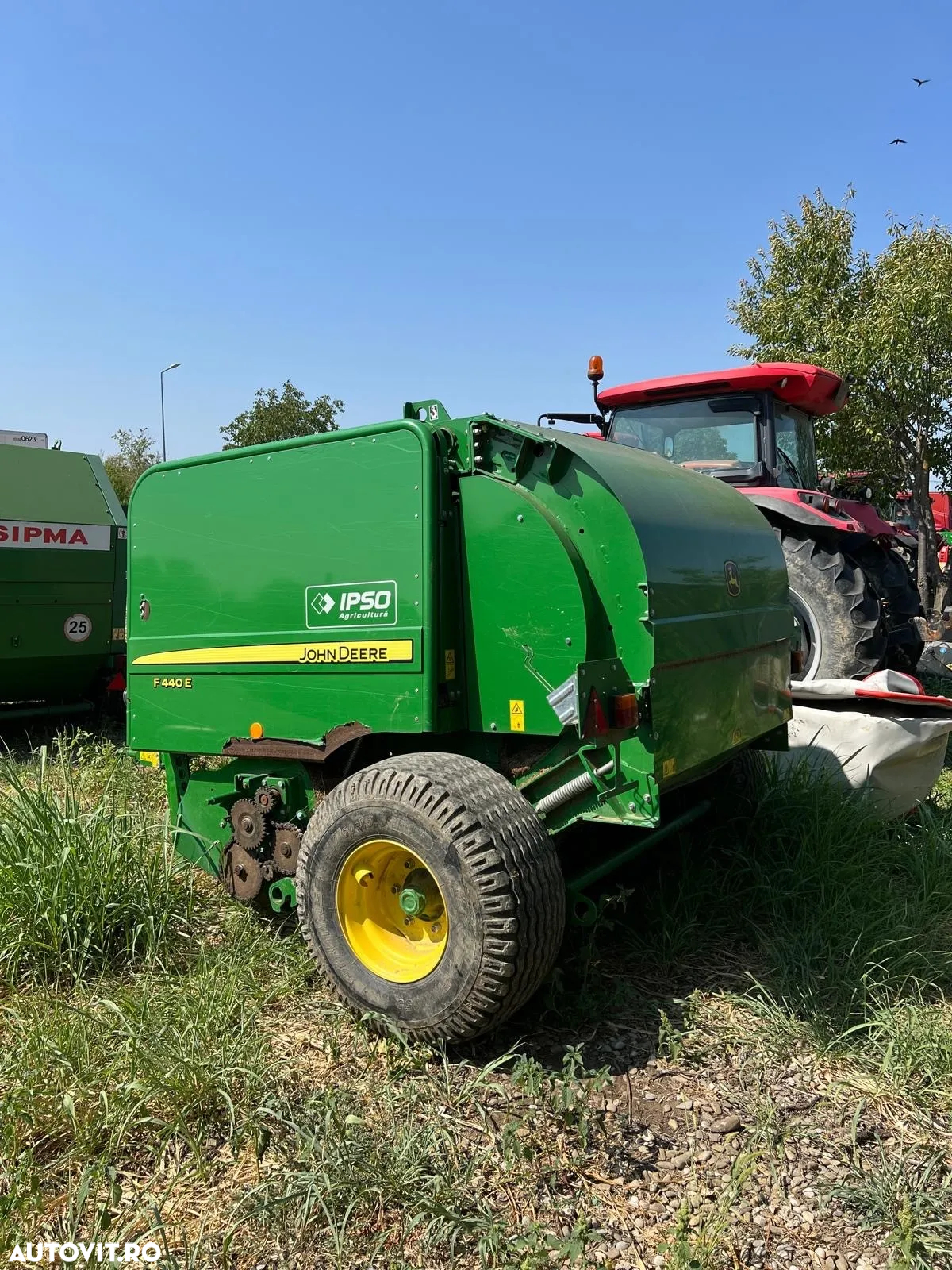 John Deere F440E - 3