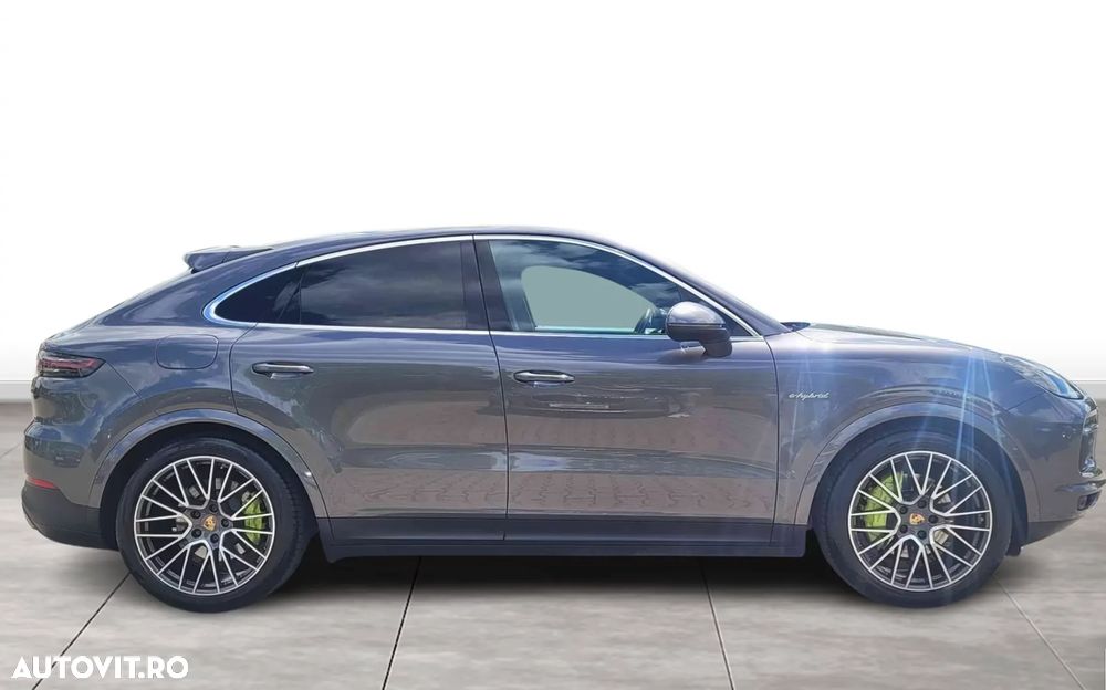 Porsche Cayenne Coupe - 2