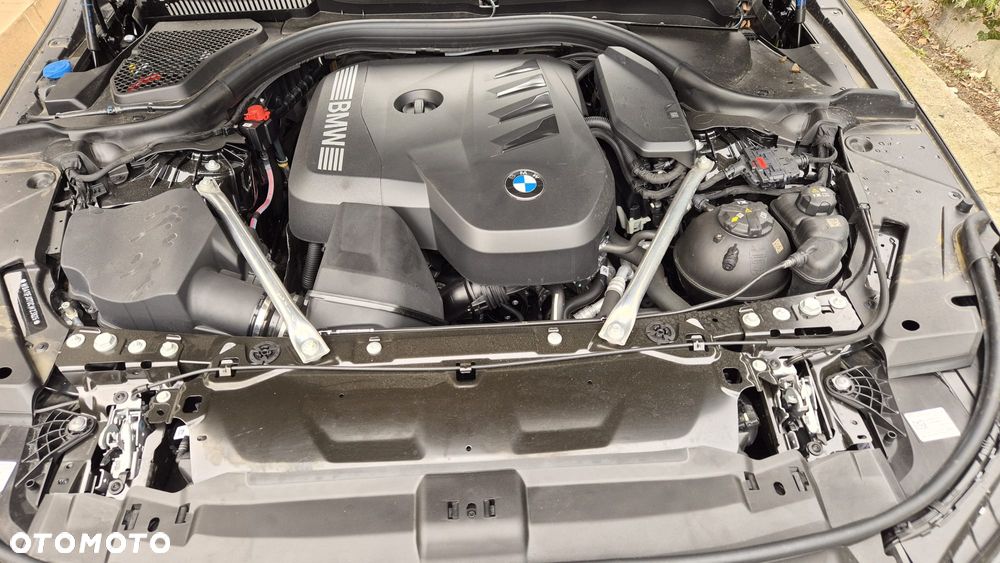 BMW Seria 5 520i GPF Business Edition sport - 11