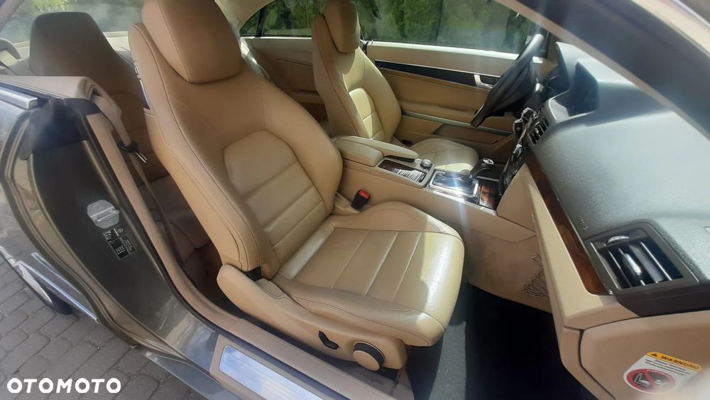 Mercedes-Benz Klasa E 250 CGI BlueEFFICIENCY Automatik Avantgarde - 32