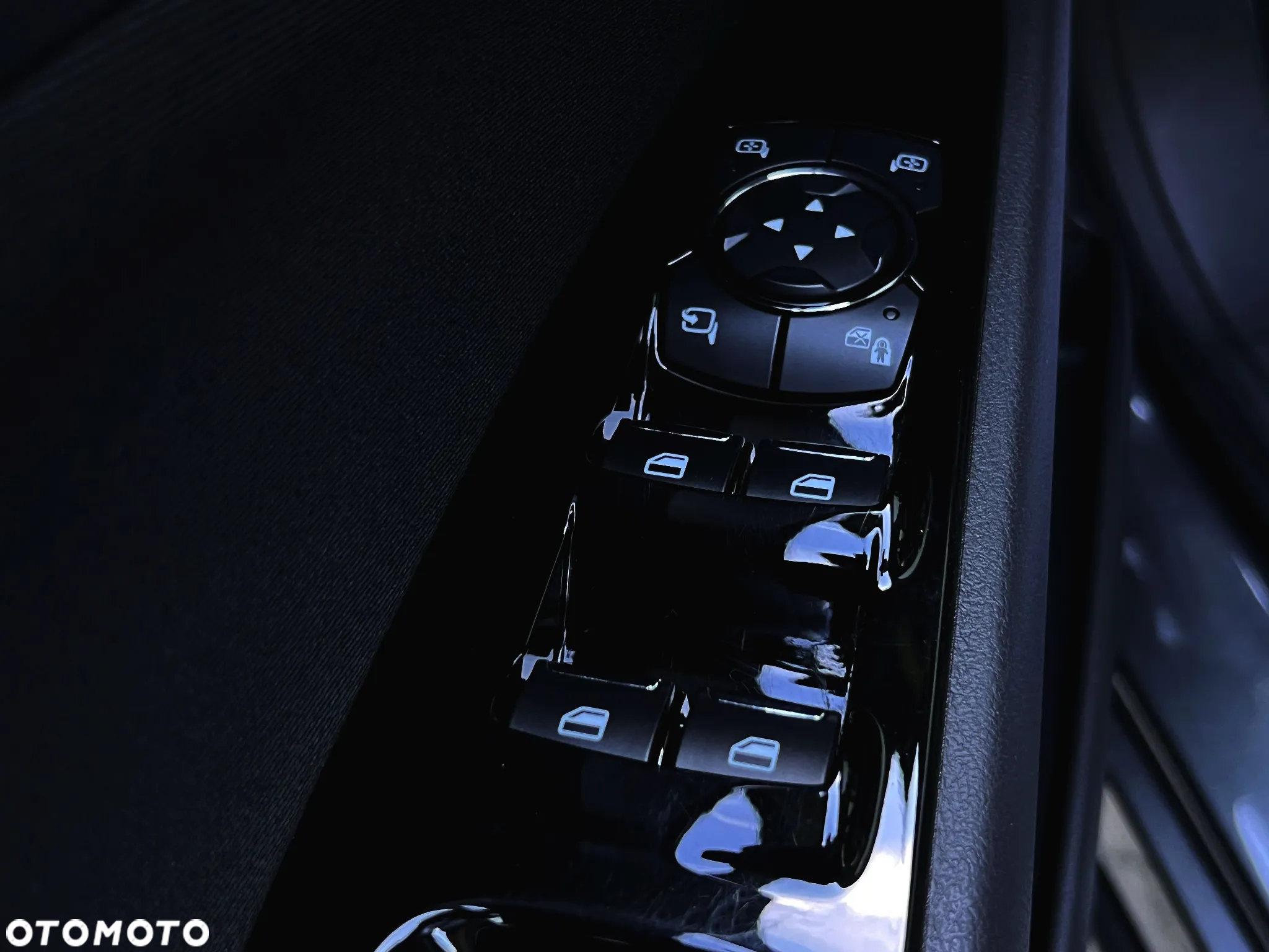 Ford Mondeo - 33