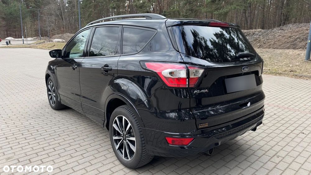 Ford Kuga 1.5 EcoBoost 2x4 ST-Line - 4