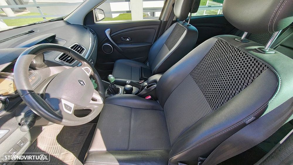 Renault Mégane Sport Tourer 1.5 dCi Luxe SS - 9