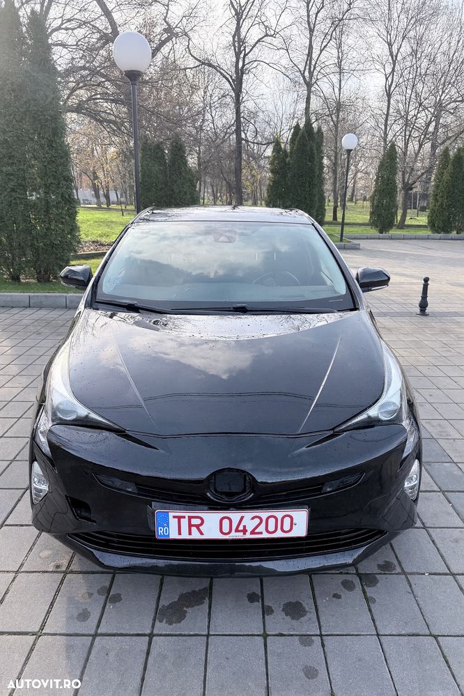 Toyota Prius Hybrid - 1