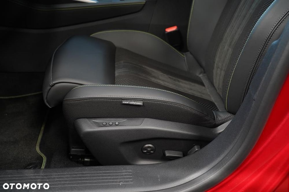 Peugeot 408 1.2 PureTech mHEV GT S&S e-DSC6 - 22