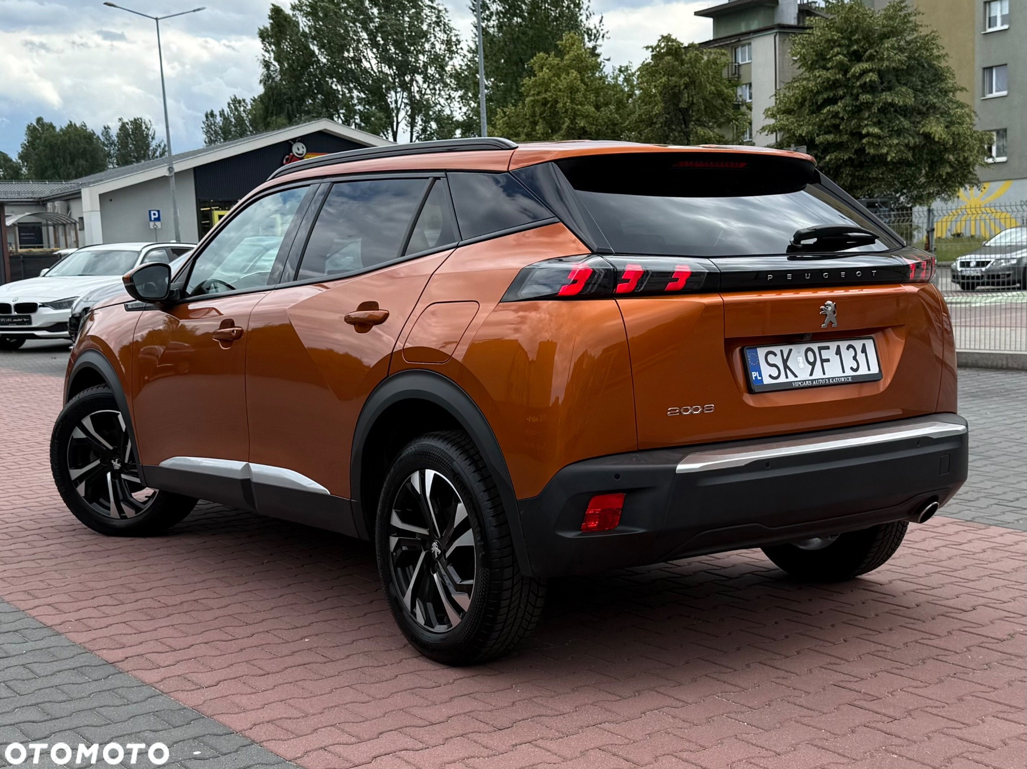 Peugeot 2008 1.5 BlueHDi Allure S&S - 13