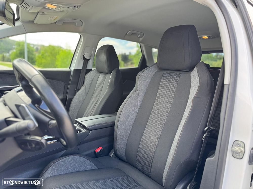 Peugeot 3008 1.5 BlueHDi Active Pack EAT8 - 9