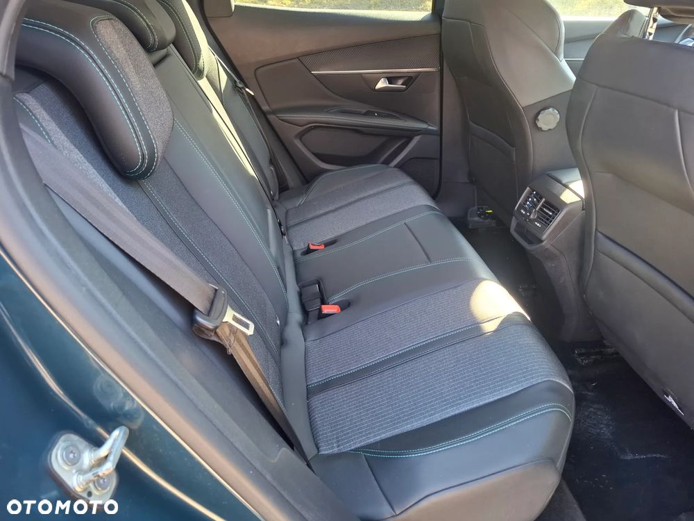 Peugeot 3008 1.6 PureTech Hybrid PHEV Allure Pack S&S EAT8 - 10