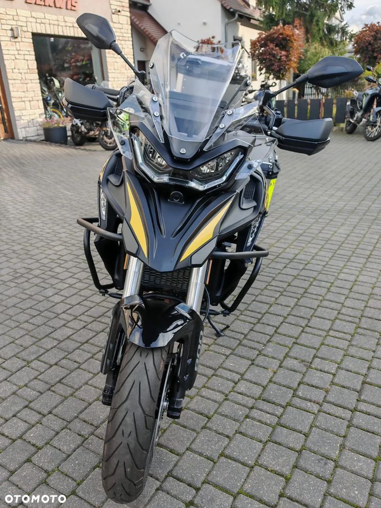 QJMOTOR 900 S - 6