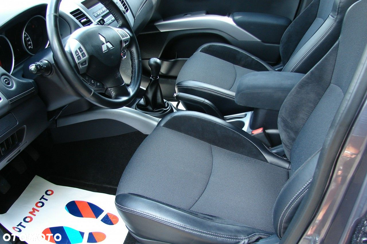 Mitsubishi Outlander - 5