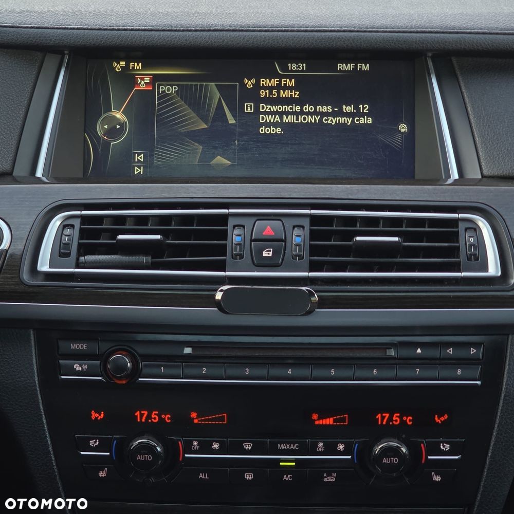 BMW Seria 7 730d xDrive - 32