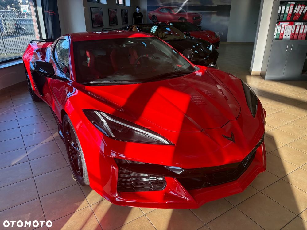 Chevrolet Corvette - 3