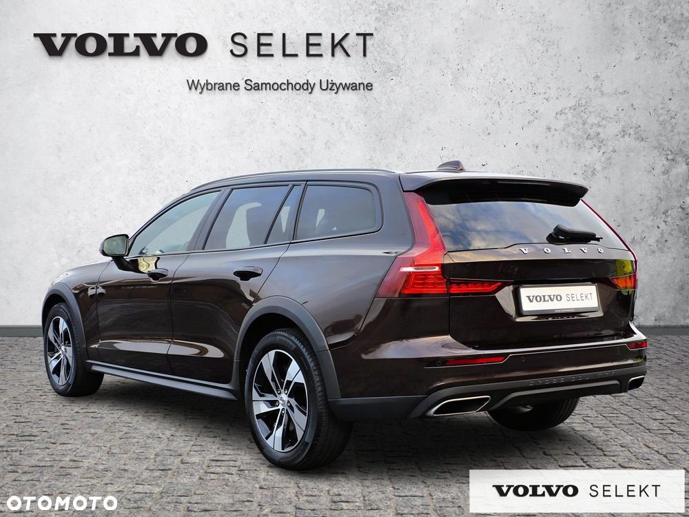 Volvo V60 Cross Country - 7