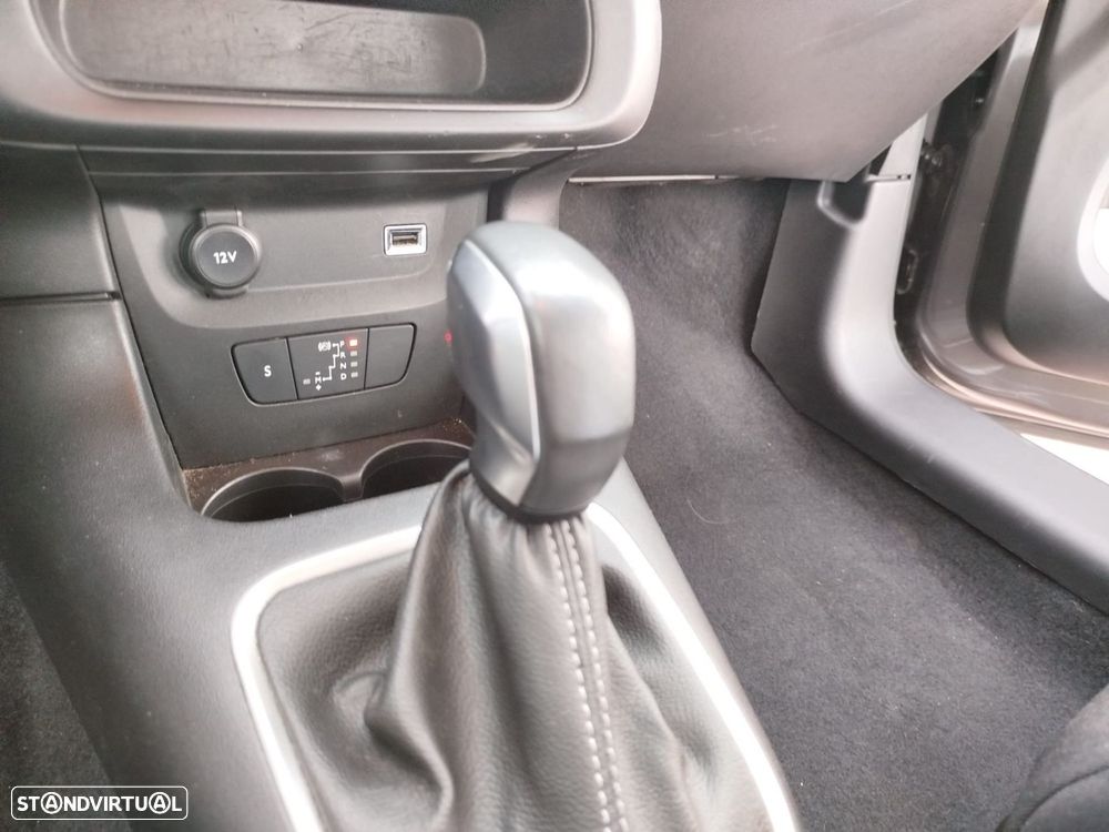 Citroën C3 1.2 PureTech Shine Pack EAT6 - 28