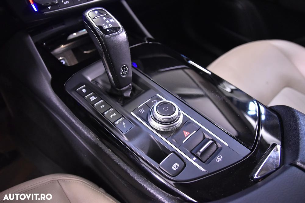 Maserati Levante - 17