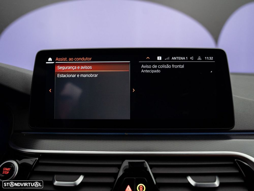 BMW 520 e Pack M - 38