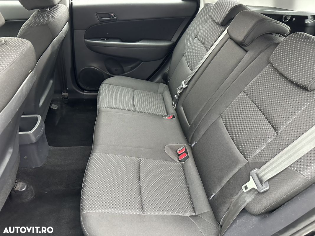 Hyundai i30 i30cw 1.4 Classic - 15