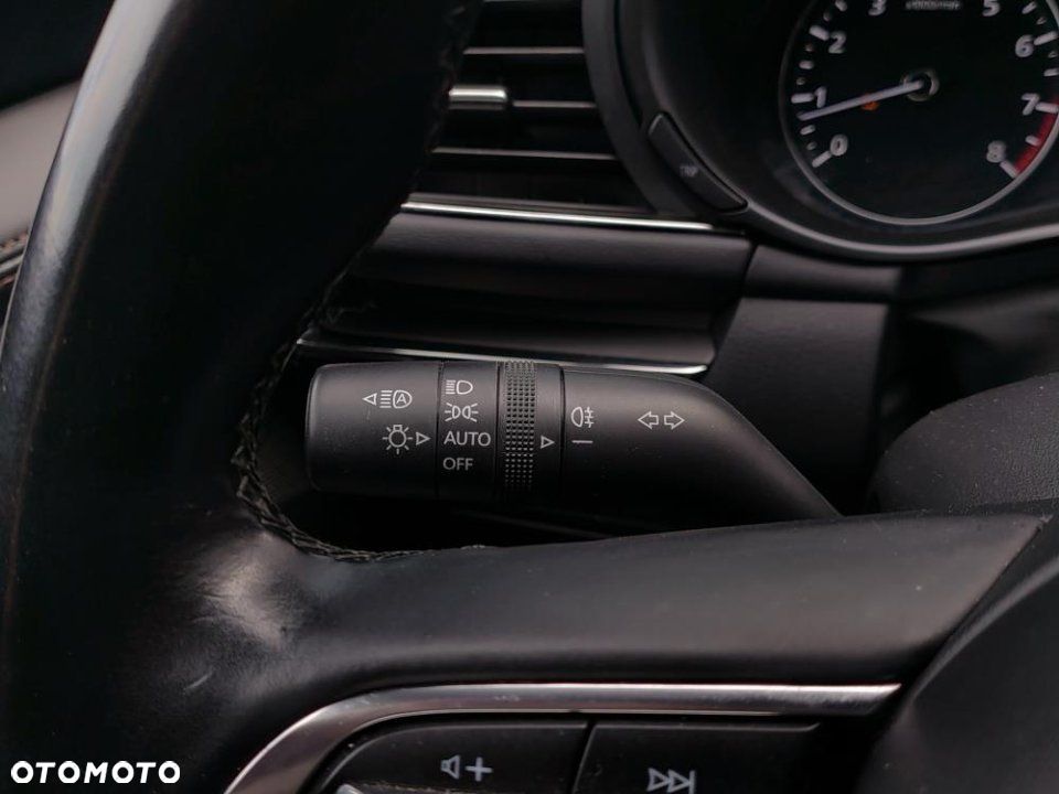 Mazda 3 e-SKYACTIV-X 186 M HYBRID CENTRE-LINE - 19