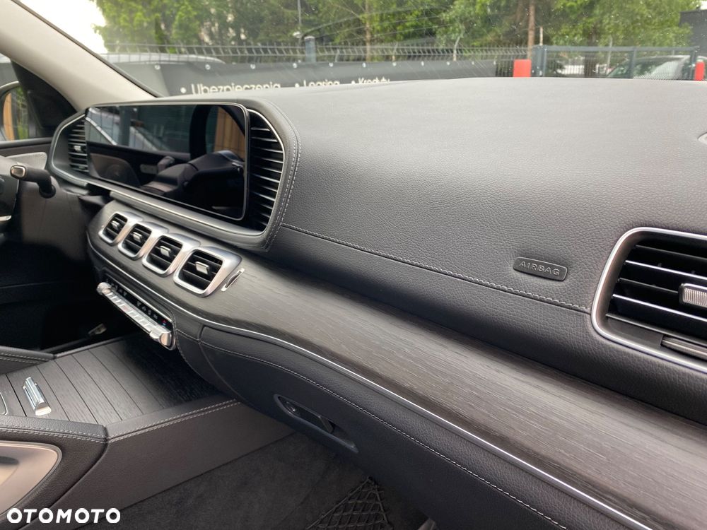 Mercedes-Benz GLS - 18