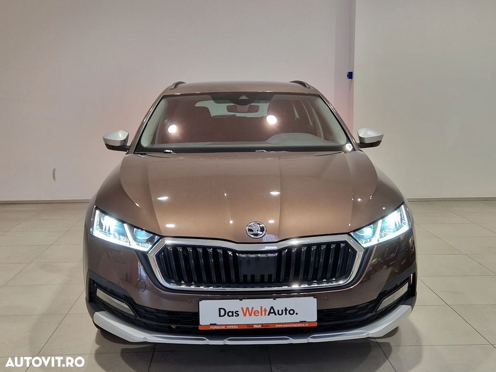 Skoda Octavia Combi 2.0 TDI DSG 4X4 Scout - 4