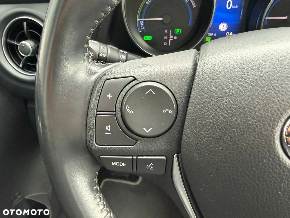 Toyota Auris 1.8 VVT-i Automatik Comfort - 26