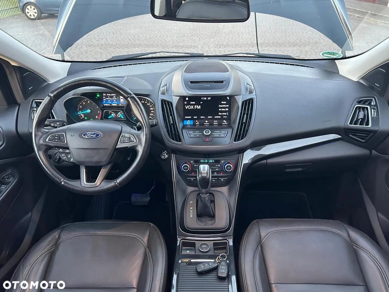 Ford Kuga 1.5 EcoBoost 4WD Titanium Plus - 31