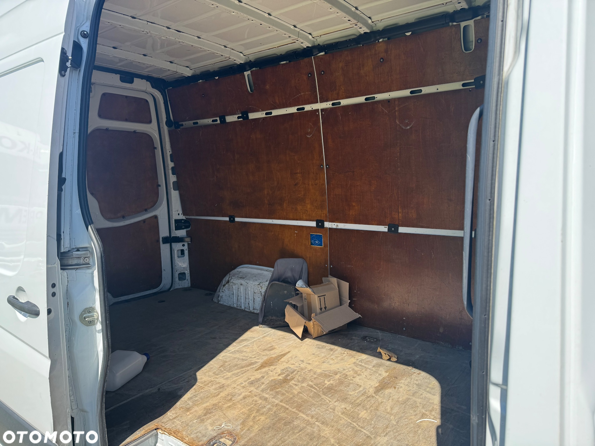 Mercedes-Benz Sprinter - 19