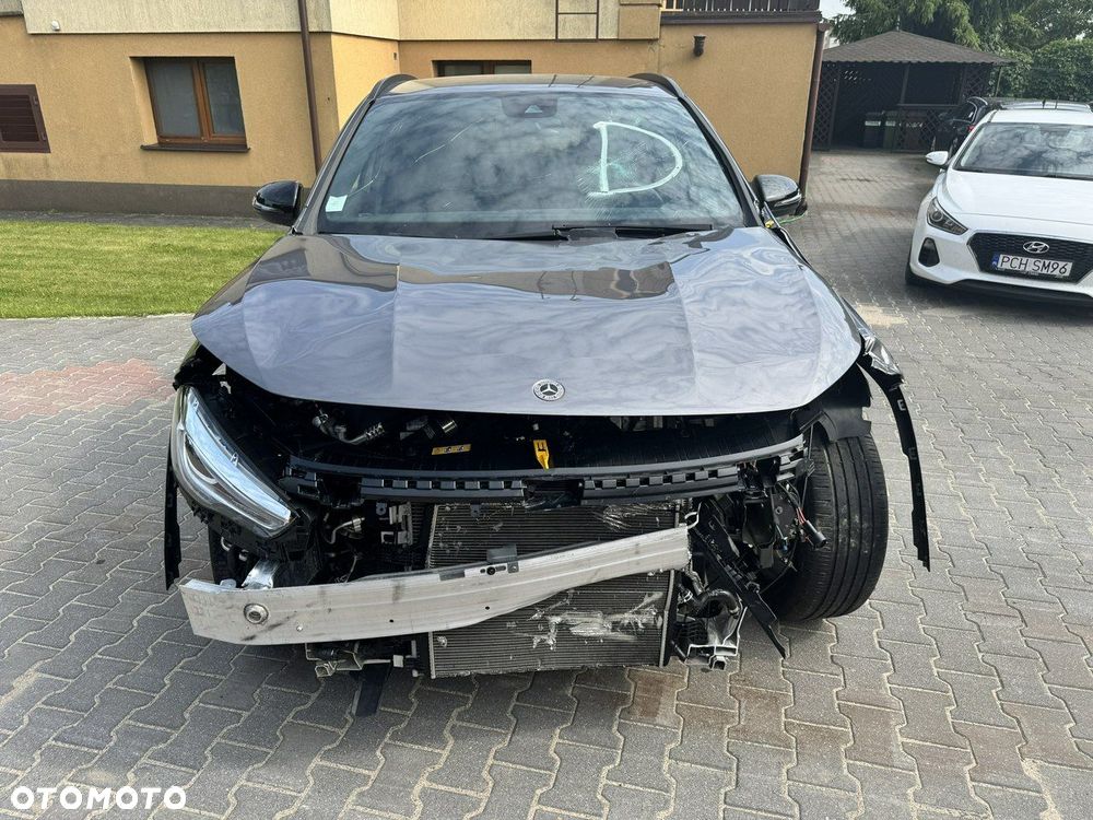 Mercedes-Benz GLA - 3