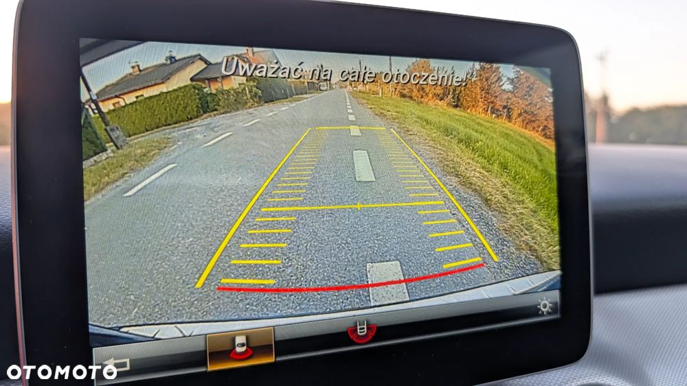 Mercedes-Benz GLA 180 7G-DCT Activity Edition - 9