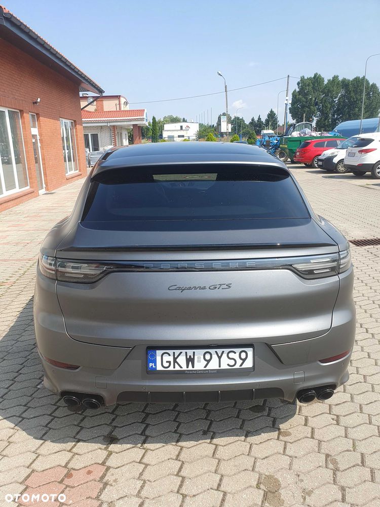 Porsche Cayenne - 5