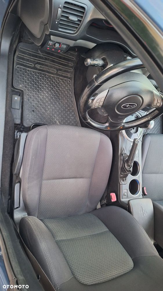 Subaru Legacy 3.0R - 27