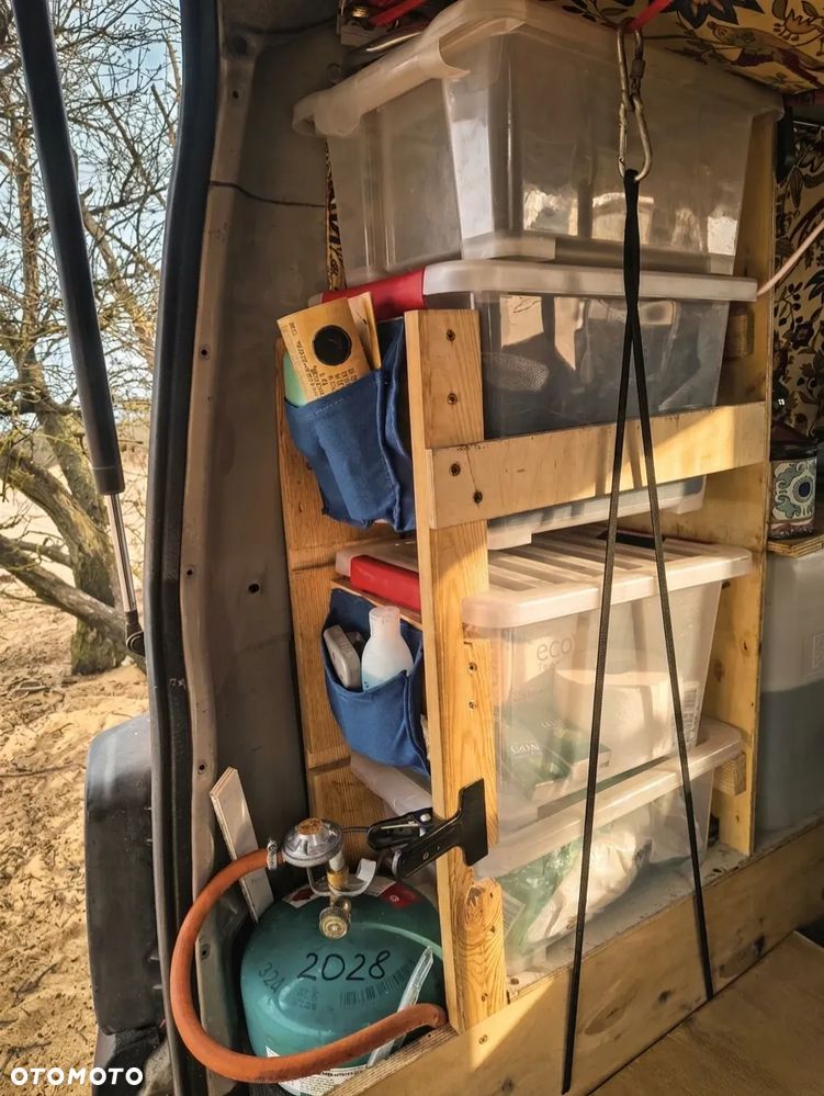 Mitsubishi L300 - 12