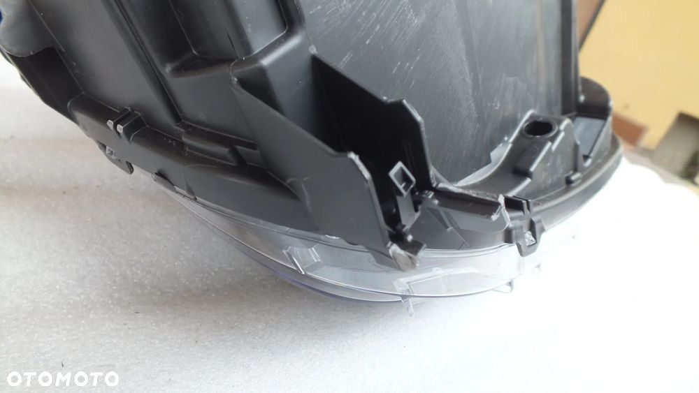Lampa przednia lewa prawa Fulled Citroen C3  III - 13