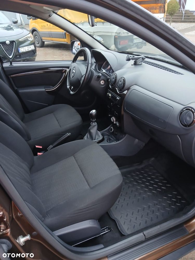 Dacia Duster 1.6 Laureate 4x4 - 9