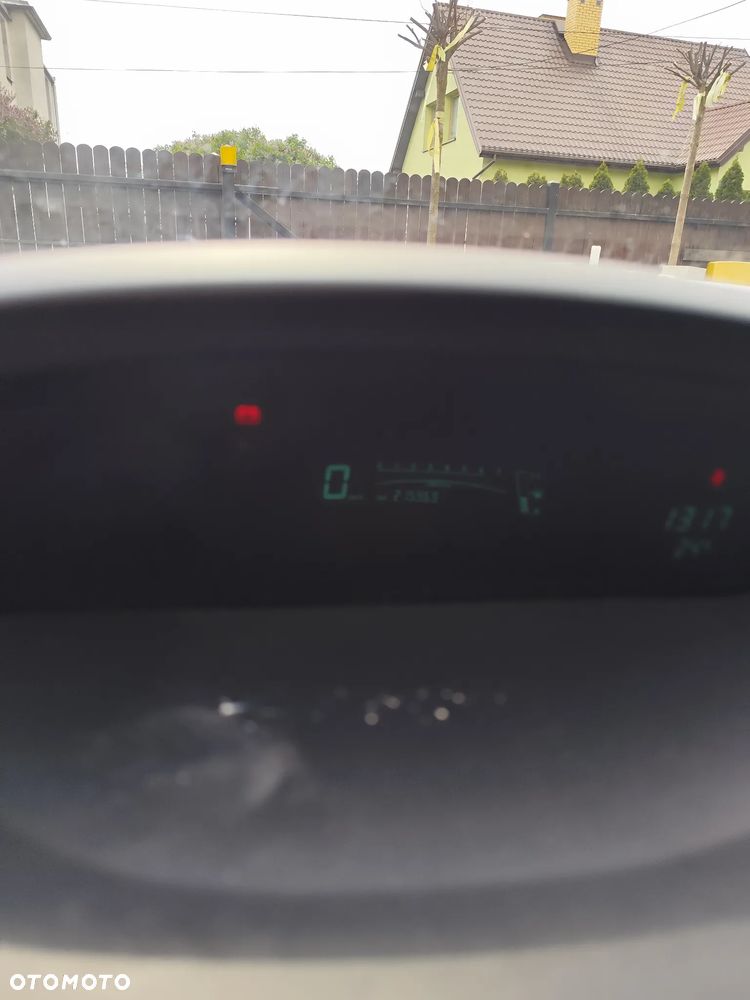 Toyota Yaris 1.33 Sol - 9