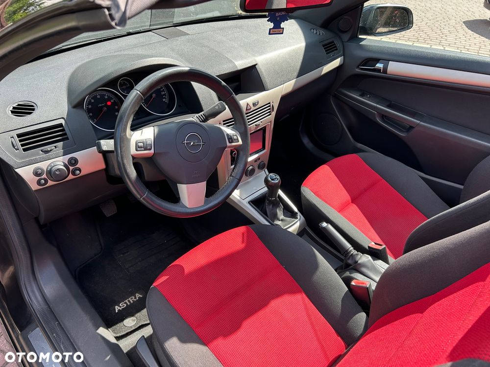 Opel Astra 1.8 Edition - 23