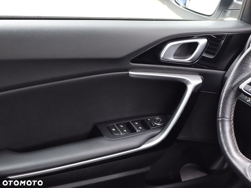 Kia ProCeed 1.5 T-GDI GT Line - 15