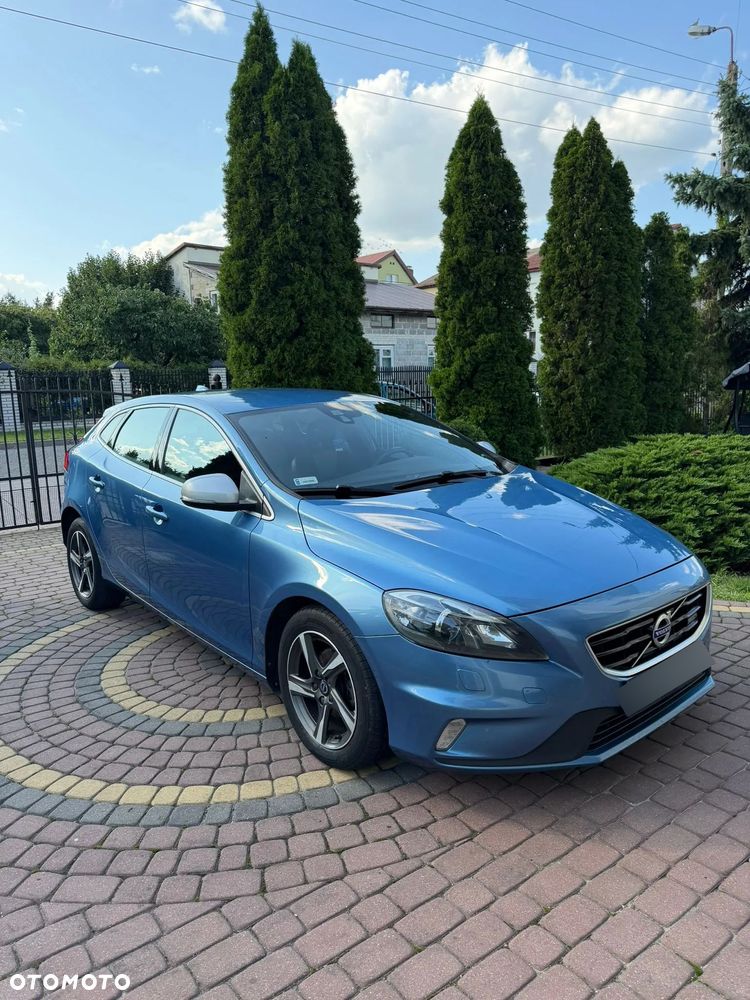 Volvo V40 D2 Drive-E R-Design Momentum - 4