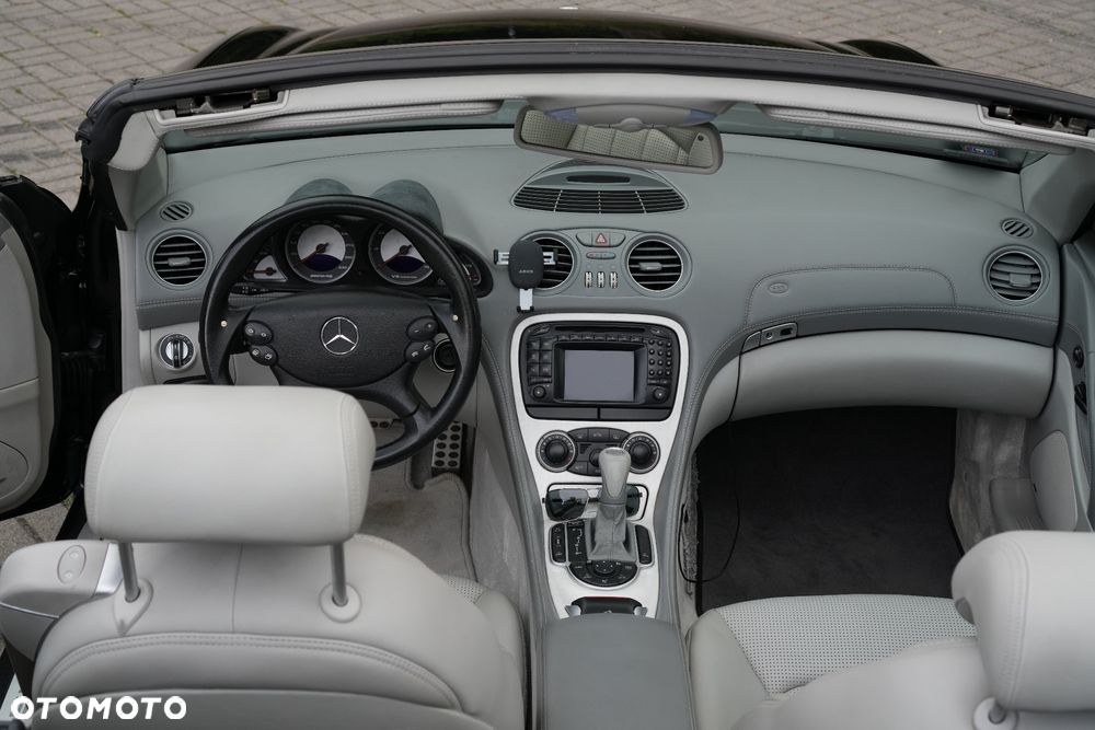 Mercedes-Benz SL - 8