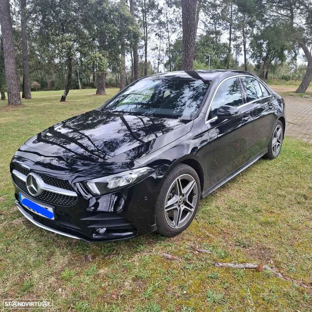 Mercedes-Benz A 250 Limousine e AMG Line - 1
