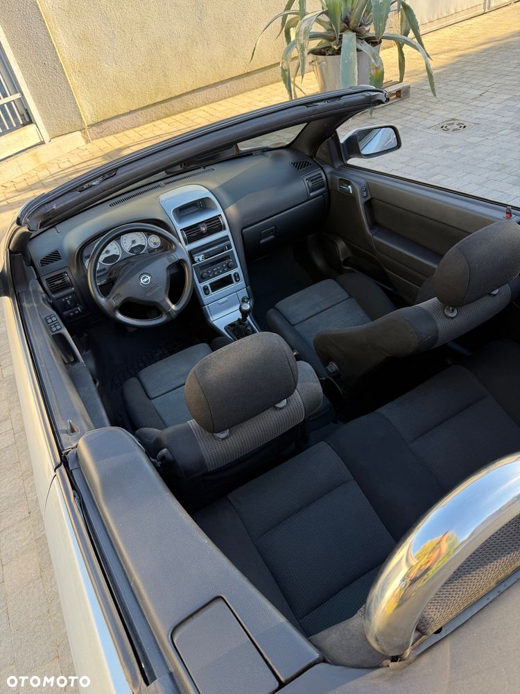 Opel Astra 1.6 - 17