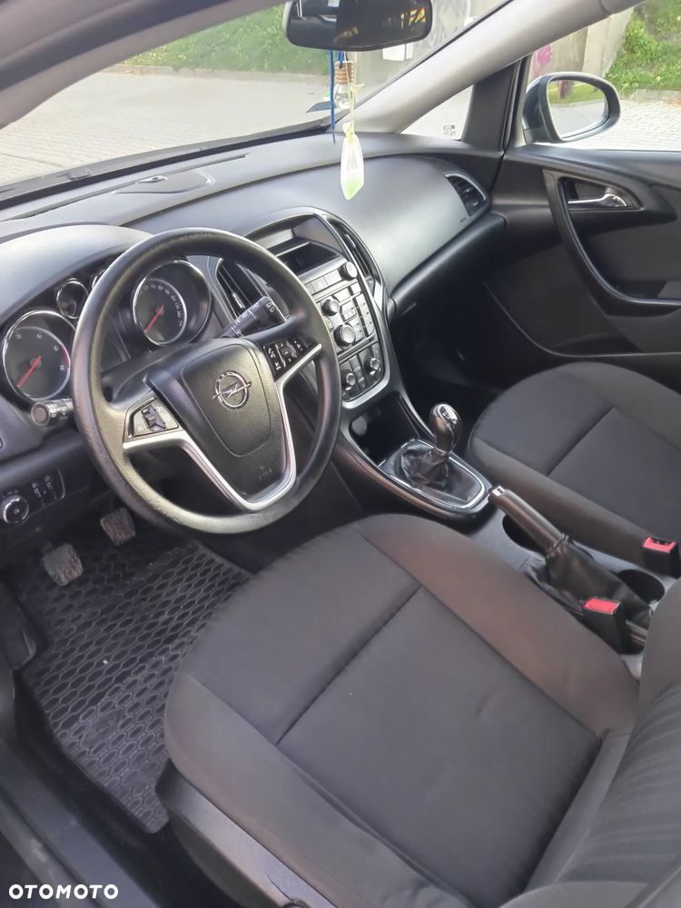 Opel Astra IV 1.7 CDTI Essentia - 12